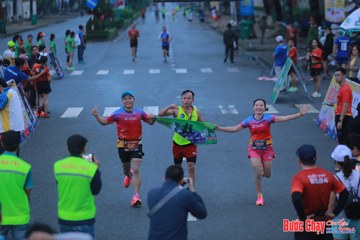 BƯỚC CHẠY CHÀO XUÂN THÀNH PHỐ QUẢNG NGÃI 2024 - Ảnh #1220741