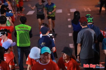BƯỚC CHẠY CHÀO XUÂN THÀNH PHỐ QUẢNG NGÃI 2024 - Ảnh #1249837