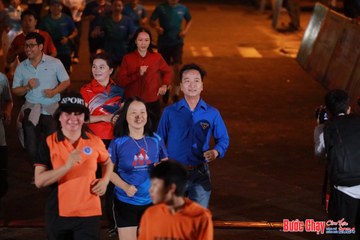 BƯỚC CHẠY CHÀO XUÂN THÀNH PHỐ QUẢNG NGÃI 2024 - Ảnh #1239977