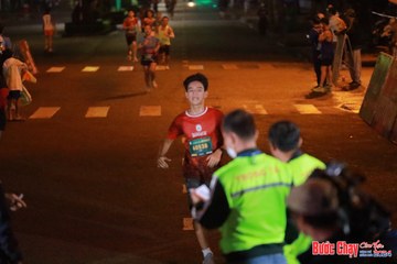 BƯỚC CHẠY CHÀO XUÂN THÀNH PHỐ QUẢNG NGÃI 2024 - Ảnh #1242911