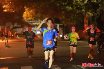 BƯỚC CHẠY CHÀO XUÂN THÀNH PHỐ QUẢNG NGÃI 2024 - Ảnh #1236589
