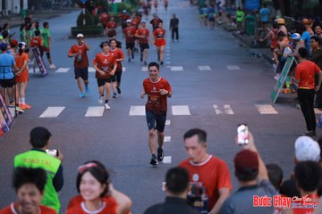 BƯỚC CHẠY CHÀO XUÂN THÀNH PHỐ QUẢNG NGÃI 2024 - Ảnh #1250499