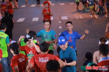 BƯỚC CHẠY CHÀO XUÂN THÀNH PHỐ QUẢNG NGÃI 2024 - Ảnh #1249991