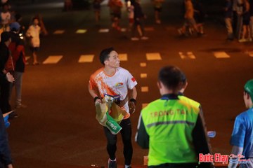 BƯỚC CHẠY CHÀO XUÂN THÀNH PHỐ QUẢNG NGÃI 2024 - Ảnh #1243170