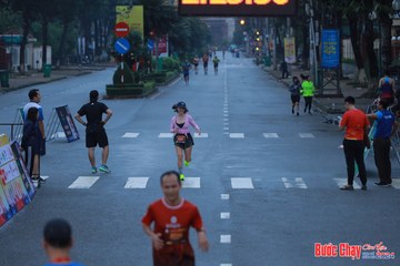BƯỚC CHẠY CHÀO XUÂN THÀNH PHỐ QUẢNG NGÃI 2024 - Ảnh #1251970