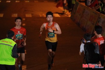 BƯỚC CHẠY CHÀO XUÂN THÀNH PHỐ QUẢNG NGÃI 2024 - Ảnh #1240909