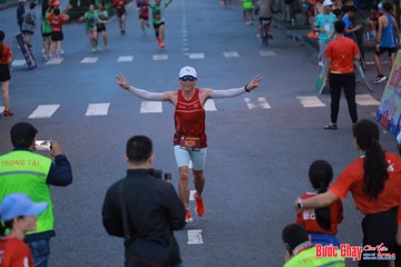BƯỚC CHẠY CHÀO XUÂN THÀNH PHỐ QUẢNG NGÃI 2024 - Ảnh #1250829