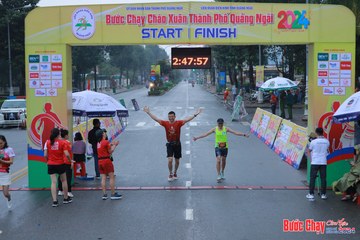 BƯỚC CHẠY CHÀO XUÂN THÀNH PHỐ QUẢNG NGÃI 2024 - Ảnh #1252385