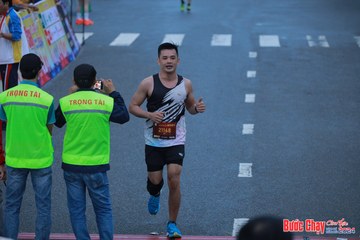 BƯỚC CHẠY CHÀO XUÂN THÀNH PHỐ QUẢNG NGÃI 2024 - Ảnh #1251479