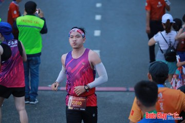BƯỚC CHẠY CHÀO XUÂN THÀNH PHỐ QUẢNG NGÃI 2024 - Ảnh #1251360