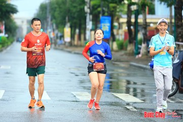 BƯỚC CHẠY CHÀO XUÂN THÀNH PHỐ QUẢNG NGÃI 2024 - Ảnh #1238543