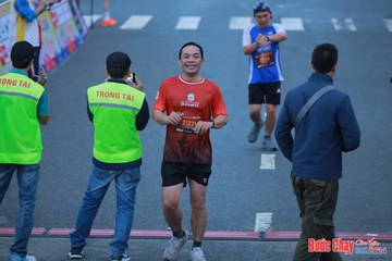 BƯỚC CHẠY CHÀO XUÂN THÀNH PHỐ QUẢNG NGÃI 2024 - Ảnh #1251429