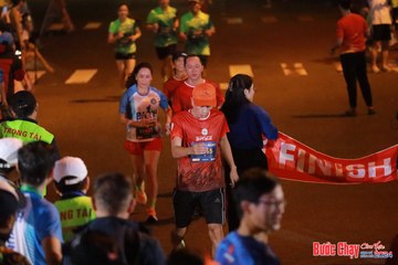BƯỚC CHẠY CHÀO XUÂN THÀNH PHỐ QUẢNG NGÃI 2024 - Ảnh #1246465