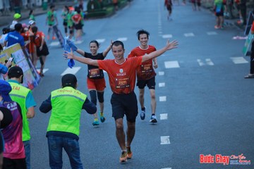 BƯỚC CHẠY CHÀO XUÂN THÀNH PHỐ QUẢNG NGÃI 2024 - Ảnh #1251234