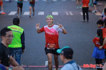 BƯỚC CHẠY CHÀO XUÂN THÀNH PHỐ QUẢNG NGÃI 2024 - Ảnh #1251099