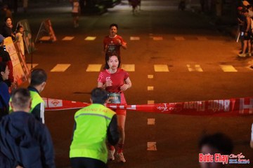 BƯỚC CHẠY CHÀO XUÂN THÀNH PHỐ QUẢNG NGÃI 2024 - Ảnh #1241728