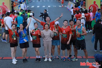 BƯỚC CHẠY CHÀO XUÂN THÀNH PHỐ QUẢNG NGÃI 2024 - Ảnh #1251677