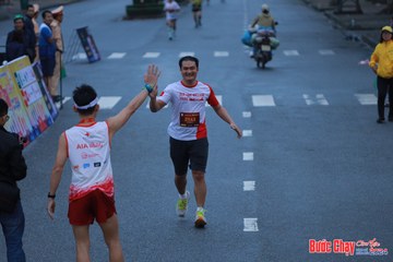 BƯỚC CHẠY CHÀO XUÂN THÀNH PHỐ QUẢNG NGÃI 2024 - Ảnh #1252014