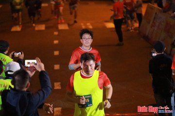 BƯỚC CHẠY CHÀO XUÂN THÀNH PHỐ QUẢNG NGÃI 2024 - Ảnh #1247284