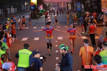 BƯỚC CHẠY CHÀO XUÂN THÀNH PHỐ QUẢNG NGÃI 2024 - Ảnh #1249768