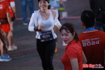 BƯỚC CHẠY CHÀO XUÂN THÀNH PHỐ QUẢNG NGÃI 2024 - Ảnh #1250298