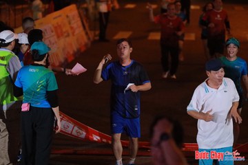 BƯỚC CHẠY CHÀO XUÂN THÀNH PHỐ QUẢNG NGÃI 2024 - Ảnh #1239379