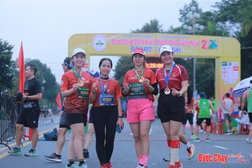 BƯỚC CHẠY CHÀO XUÂN THÀNH PHỐ QUẢNG NGÃI 2024 - Ảnh #1221634