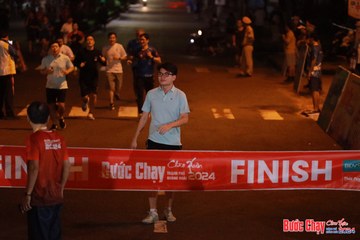 BƯỚC CHẠY CHÀO XUÂN THÀNH PHỐ QUẢNG NGÃI 2024 - Ảnh #1239173