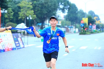 BƯỚC CHẠY CHÀO XUÂN THÀNH PHỐ QUẢNG NGÃI 2024 - Ảnh #1233187