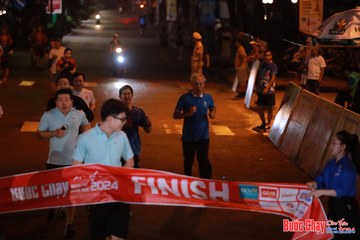 BƯỚC CHẠY CHÀO XUÂN THÀNH PHỐ QUẢNG NGÃI 2024 - Ảnh #1239202