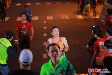 BƯỚC CHẠY CHÀO XUÂN THÀNH PHỐ QUẢNG NGÃI 2024 - Ảnh #1249344