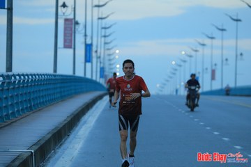 BƯỚC CHẠY CHÀO XUÂN THÀNH PHỐ QUẢNG NGÃI 2024 - Ảnh #1222536
