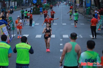 BƯỚC CHẠY CHÀO XUÂN THÀNH PHỐ QUẢNG NGÃI 2024 - Ảnh #1251813