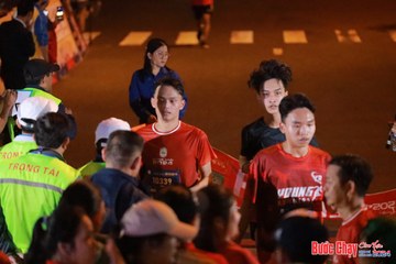 BƯỚC CHẠY CHÀO XUÂN THÀNH PHỐ QUẢNG NGÃI 2024 - Ảnh #1246379