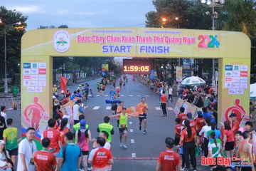 BƯỚC CHẠY CHÀO XUÂN THÀNH PHỐ QUẢNG NGÃI 2024 - Ảnh #1220615