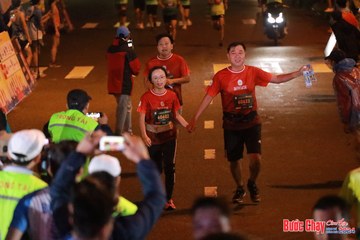 BƯỚC CHẠY CHÀO XUÂN THÀNH PHỐ QUẢNG NGÃI 2024 - Ảnh #1246755