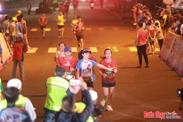 BƯỚC CHẠY CHÀO XUÂN THÀNH PHỐ QUẢNG NGÃI 2024 - Ảnh #1220500