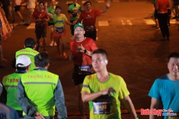 BƯỚC CHẠY CHÀO XUÂN THÀNH PHỐ QUẢNG NGÃI 2024 - Ảnh #1248610