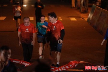BƯỚC CHẠY CHÀO XUÂN THÀNH PHỐ QUẢNG NGÃI 2024 - Ảnh #1239419