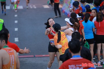 BƯỚC CHẠY CHÀO XUÂN THÀNH PHỐ QUẢNG NGÃI 2024 - Ảnh #1250922