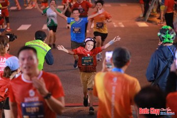 BƯỚC CHẠY CHÀO XUÂN THÀNH PHỐ QUẢNG NGÃI 2024 - Ảnh #1249561