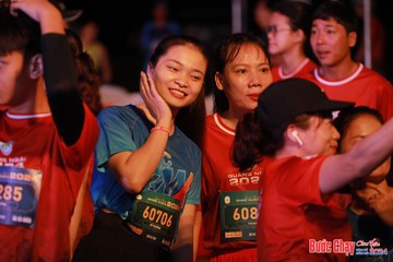 BƯỚC CHẠY CHÀO XUÂN THÀNH PHỐ QUẢNG NGÃI 2024 - Ảnh #1212944