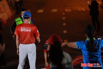 BƯỚC CHẠY CHÀO XUÂN THÀNH PHỐ QUẢNG NGÃI 2024 - Ảnh #1240565