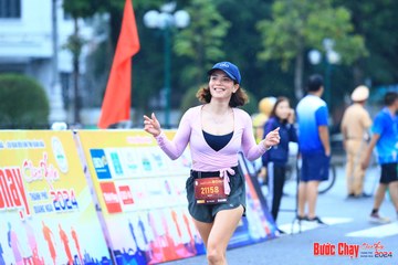 BƯỚC CHẠY CHÀO XUÂN THÀNH PHỐ QUẢNG NGÃI 2024 - Ảnh #1232348