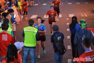 BƯỚC CHẠY CHÀO XUÂN THÀNH PHỐ QUẢNG NGÃI 2024 - Ảnh #1249876