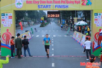 BƯỚC CHẠY CHÀO XUÂN THÀNH PHỐ QUẢNG NGÃI 2024 - Ảnh #1252124