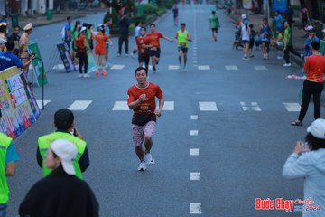BƯỚC CHẠY CHÀO XUÂN THÀNH PHỐ QUẢNG NGÃI 2024 - Ảnh #1251764