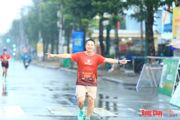 BƯỚC CHẠY CHÀO XUÂN THÀNH PHỐ QUẢNG NGÃI 2024 - Ảnh #1238434