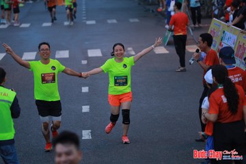 BƯỚC CHẠY CHÀO XUÂN THÀNH PHỐ QUẢNG NGÃI 2024 - Ảnh #1250999