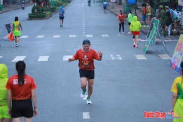 BƯỚC CHẠY CHÀO XUÂN THÀNH PHỐ QUẢNG NGÃI 2024 - Ảnh #1252130